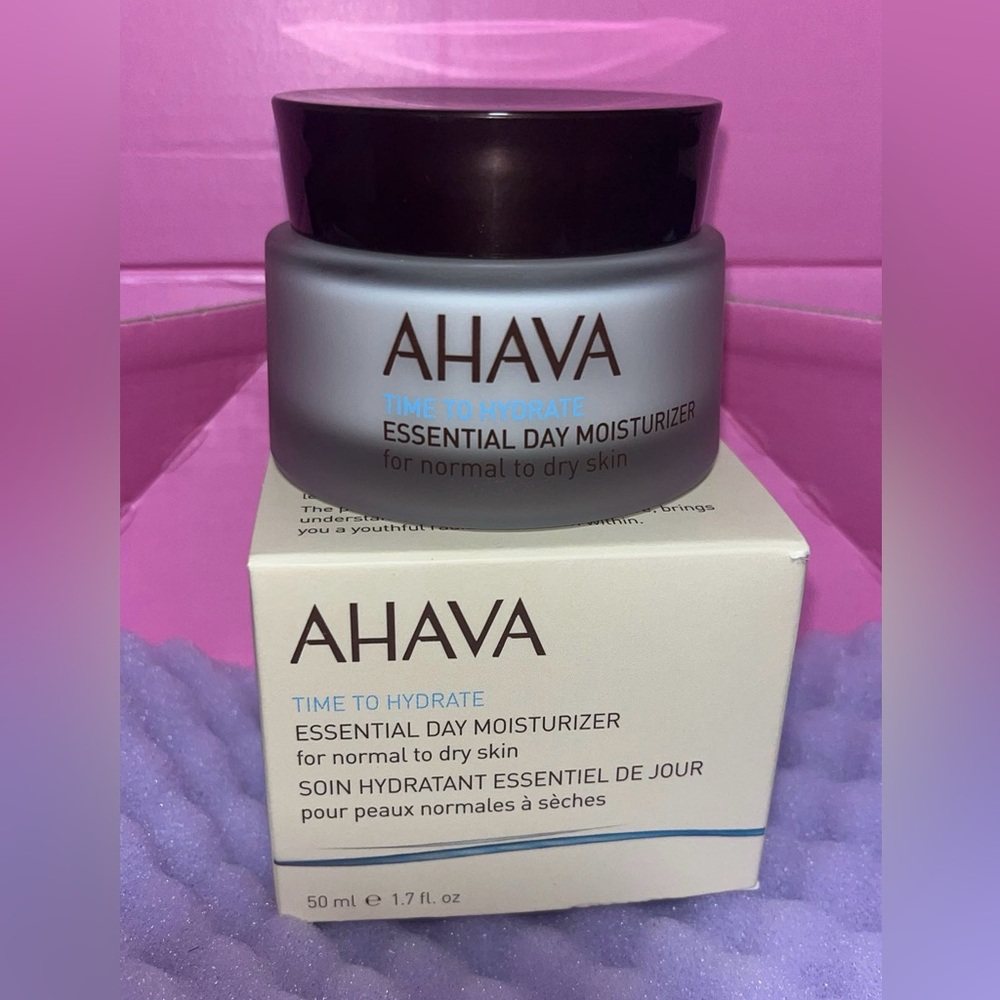 AHAVA Time to Hydrate Essential Day Moisturizer -